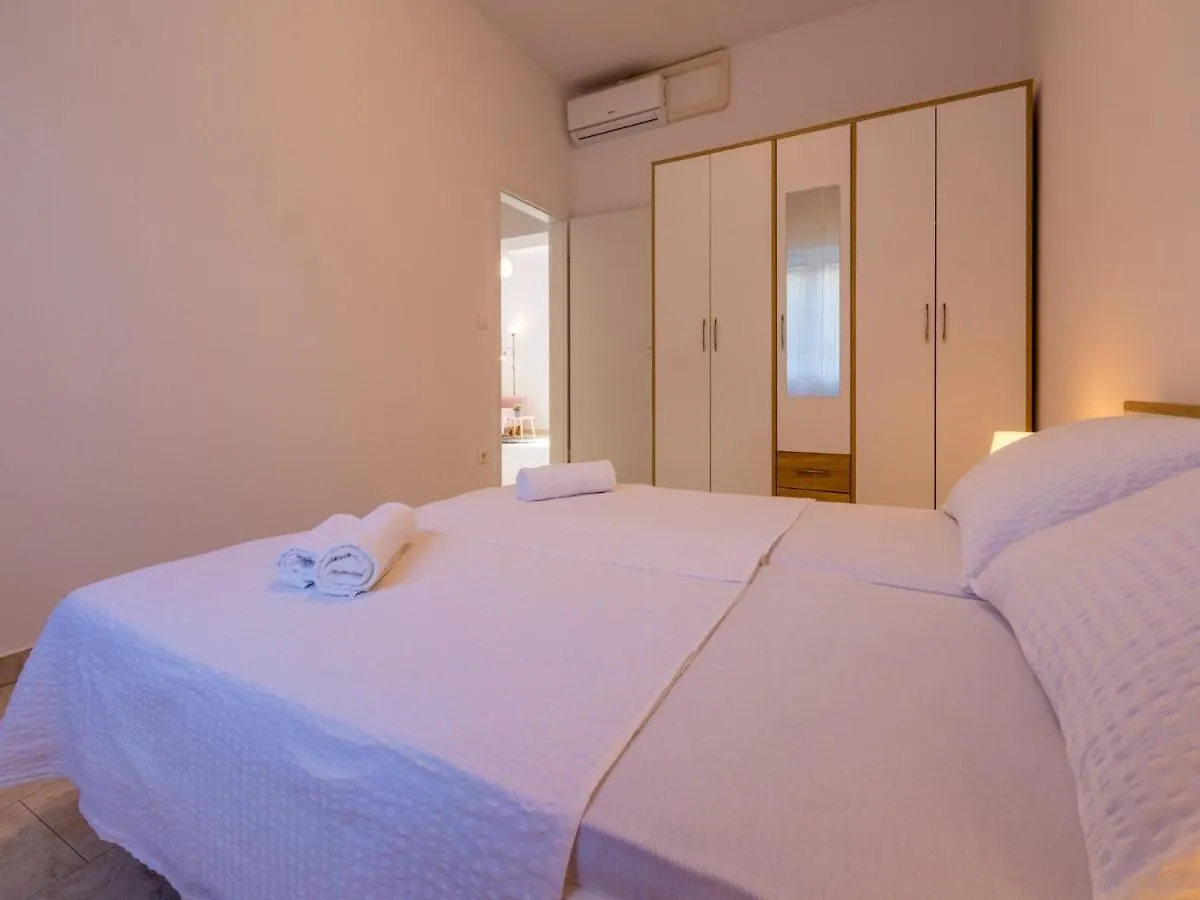 Apartment Duda Novi Vinodolski Croatia